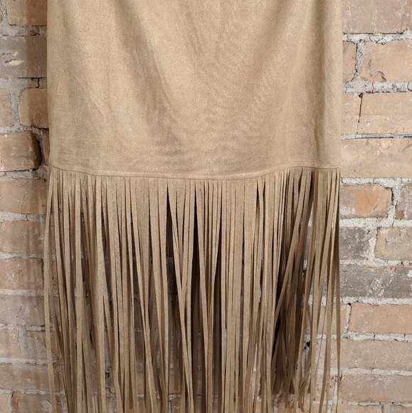 Faux suede Fringe Skirt - Picture 4 of 5